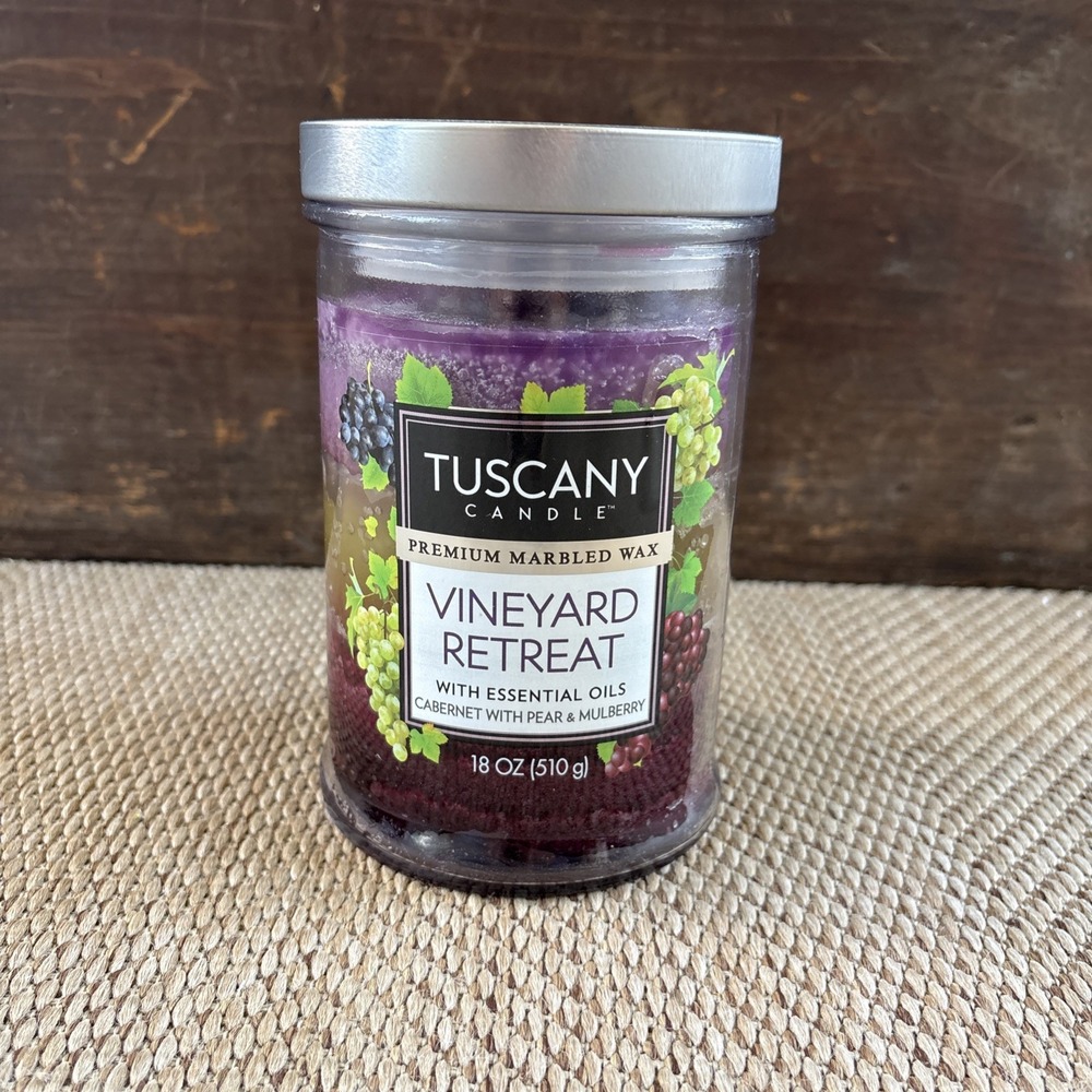 Tuscany 2 Wick Vineyard Retreat 18oz Cabernet Pear & Mulberry Premium Marbled